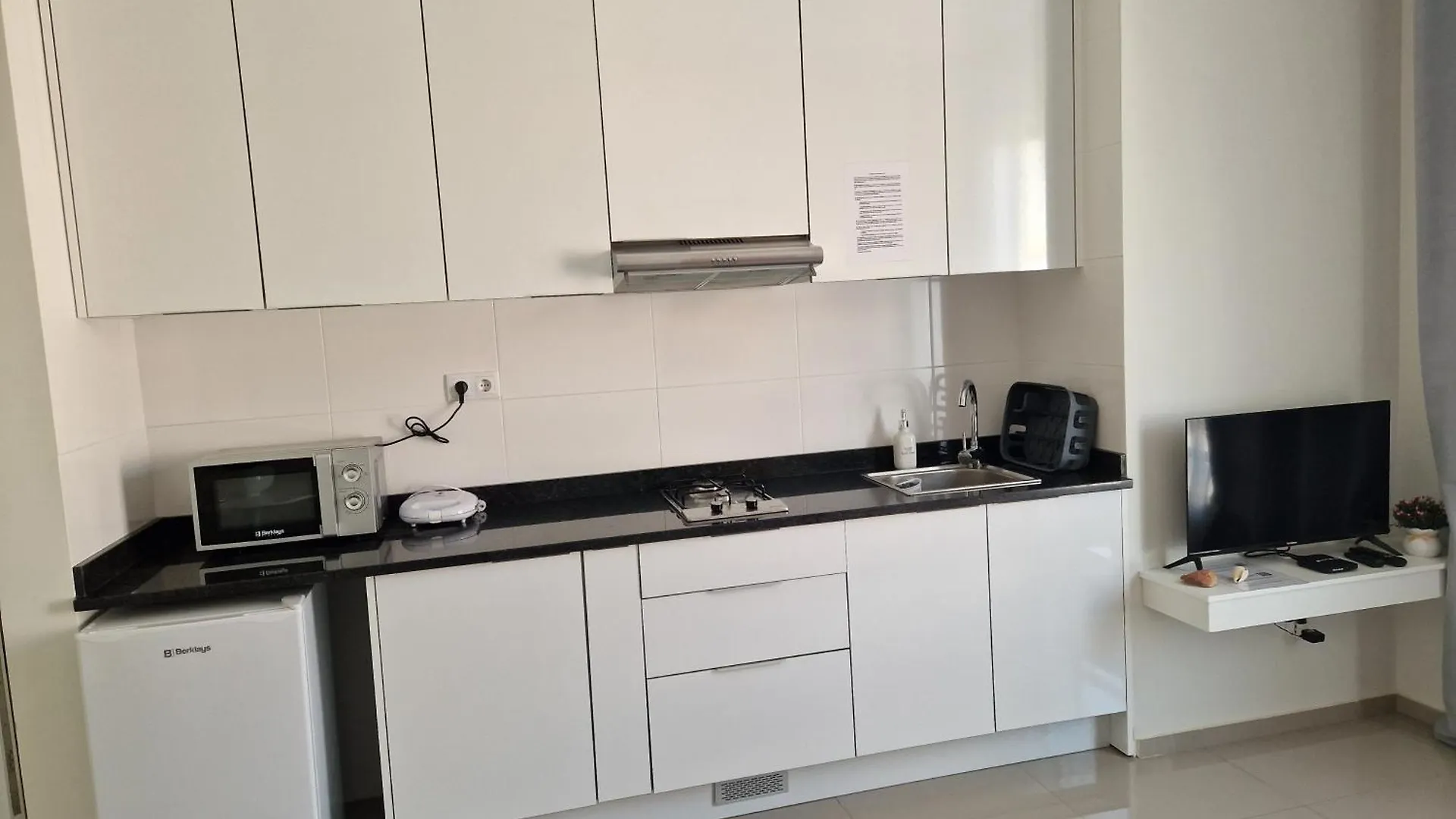 Apartamentos Beira-Mar Mindelo 0*,  Cape Verde